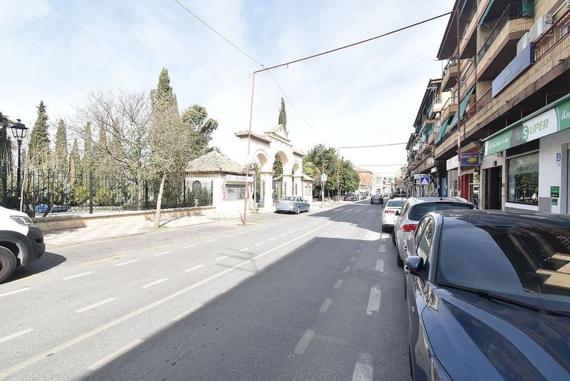 1 bedroom Commercial property in La Zubia, Spain No. 222343