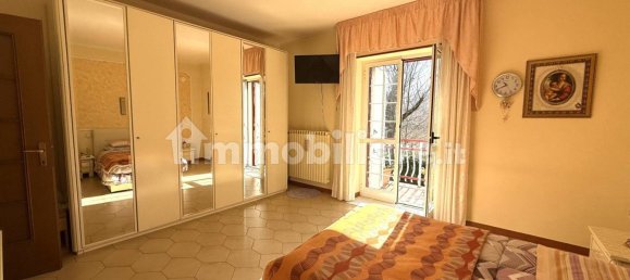 Apartamento de 3 dormitorios en Monteforte Irpino, Italy No. 135121 15
