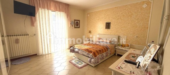 Apartamento de 3 dormitorios en Monteforte Irpino, Italy No. 135121 10