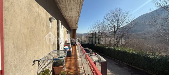 Apartamento de 3 dormitorios en Monteforte Irpino, Italy No. 135121 11