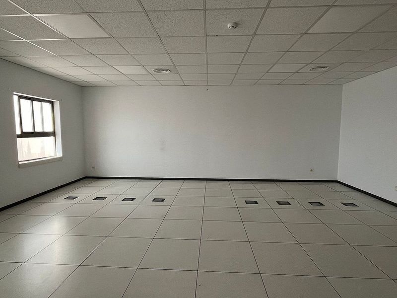  Office in Campanillas, Spain No. 220400