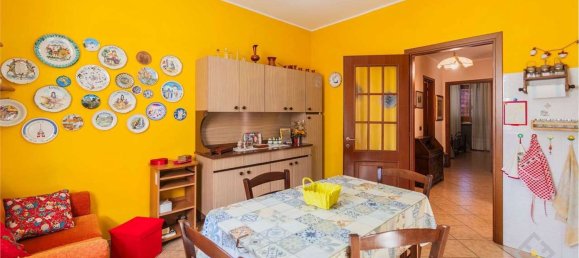 6 rooms Apartment in Novara, Italy No. 129645 9