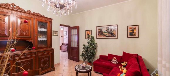 6 rooms Apartment in Novara, Italy No. 129645 10