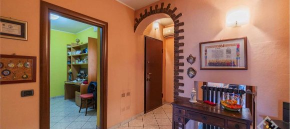 6 rooms Apartment in Novara, Italy No. 129645 20