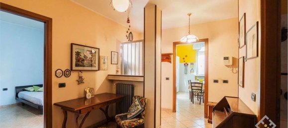 6 rooms Apartment in Novara, Italy No. 129645 15