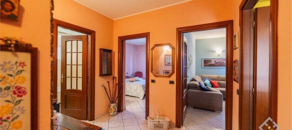 6 rooms Apartment in Novara, Italy No. 129645 21