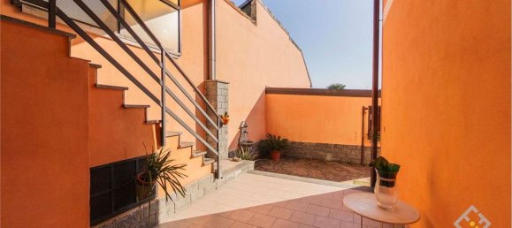 6 rooms Apartment in Novara, Italy No. 129645 29