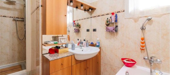 6 rooms Apartment in Novara, Italy No. 129645 31