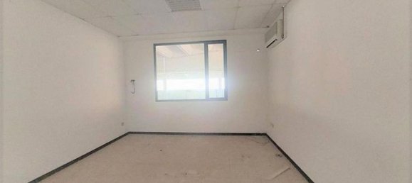 1724m² Warehouse in Giuliano Teatino, Italy No. 375610 16