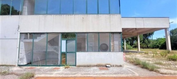 1724m² Warehouse in Giuliano Teatino, Italy No. 375610 9