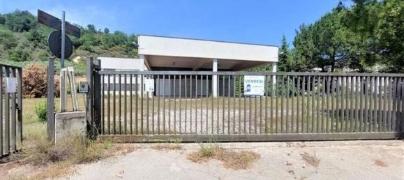 1724m² Warehouse in Giuliano Teatino, Italy No. 375610 11