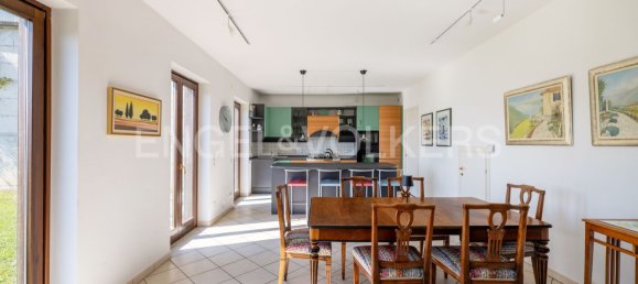 4غرفة فيلا في Maccagno con Pino e Veddasca, Italy رقم 334227 5