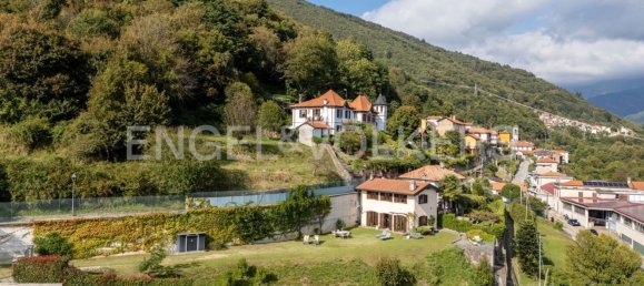 4غرفة فيلا في Maccagno con Pino e Veddasca, Italy رقم 334227 2