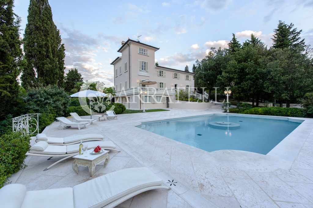 5 bedrooms Villa in Montespertoli, Italy No. 193887