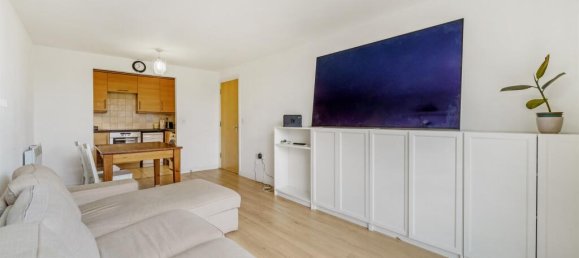 2 Schlafzimmer Wohnung in Feltham, United Kingdom, Nr. 9842 4