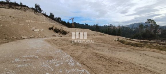 300m² Land in Amarante, Portugal No. 45748 6