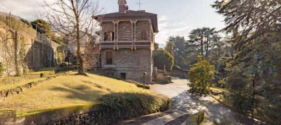 10 rooms Villa in Calolziocorte, Italy No. 33281 3