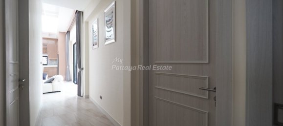 3 bedrooms Bungalow in Pattaya, Thailand No. 8946 13