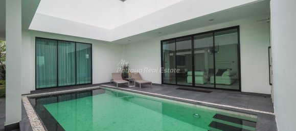 3 bedrooms Bungalow in Pattaya, Thailand No. 8946 5