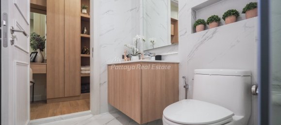 3 bedrooms Bungalow in Pattaya, Thailand No. 8946 18