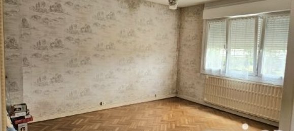 Casa de 3 dormitorios en Avesnelles, France No. 363342 5