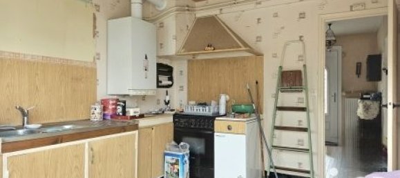 Casa de 3 dormitorios en Avesnelles, France No. 363342 4