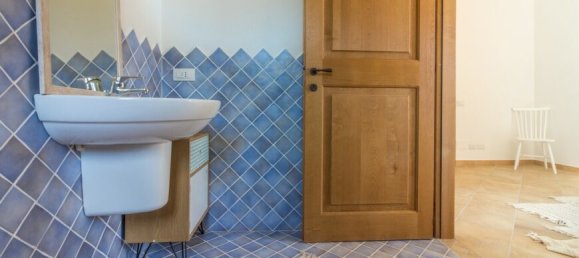 Apartamento de 3 dormitorios en Arzachena, Italy No. 60018 25