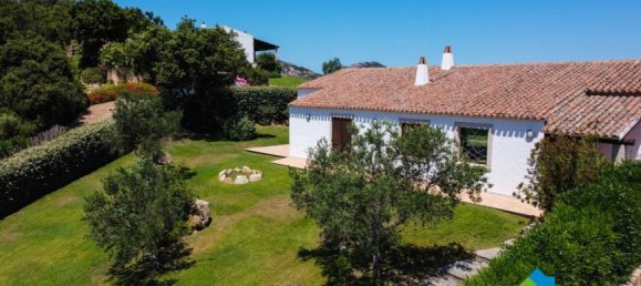 Apartamento de 3 dormitorios en Arzachena, Italy No. 60018 47