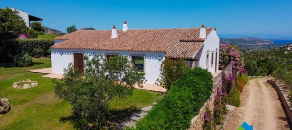 Apartamento de 3 dormitorios en Arzachena, Italy No. 60018 9