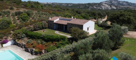 Apartamento de 3 dormitorios en Arzachena, Italy No. 60018 49