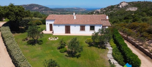 Apartamento de 3 dormitorios en Arzachena, Italy No. 60018 50