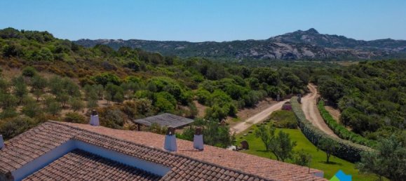 Apartamento de 3 dormitorios en Arzachena, Italy No. 60018 34