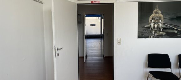 2-Zimmer Büro in Salzburg, Austria, Nr. 94457 3