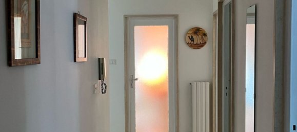 5 rooms Apartment in Trani, Italy No. 251179 2