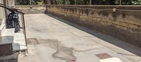 4 rooms Apartment in Torre Annunziata, Italy No. 171983 7