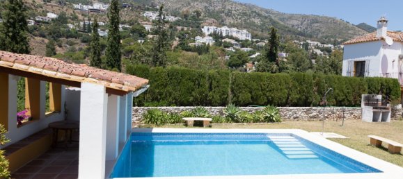 5 bedrooms Villa in Mijas, Spain No. 19382 3