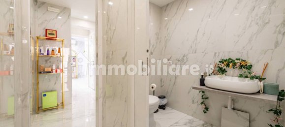 4 rooms Commercial property in Rome, Italy No. 296745 8
