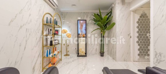 4 rooms Commercial property in Rome, Italy No. 296745 4