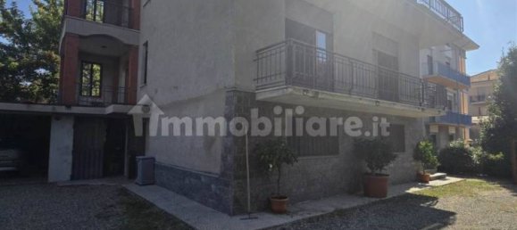 4 bedrooms Villa in Vigliano Biellese, Italy No. 355612 2