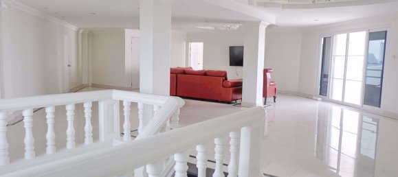 4 bedrooms Condo in Pattaya, Thailand No. 5327 22