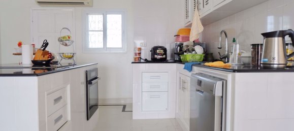 4 bedrooms Condo in Pattaya, Thailand No. 5327 11