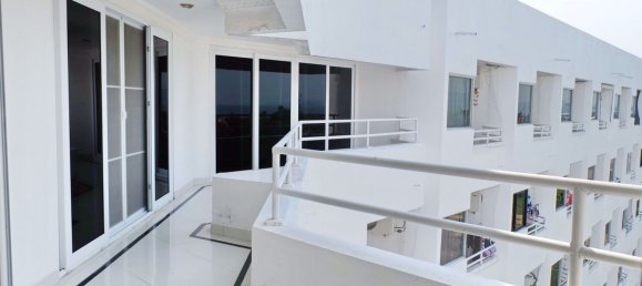 4 bedrooms Condo in Pattaya, Thailand No. 5327 7