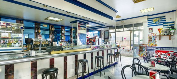 154m² Commercial property in Benalmadena, Spain No. 81479 3