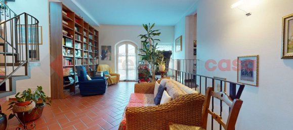 10-salle Maison à Gallicano, Italy No. 233375 12