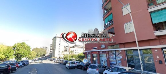 3 rooms Apartment in Rome, Italy No. 194674 2