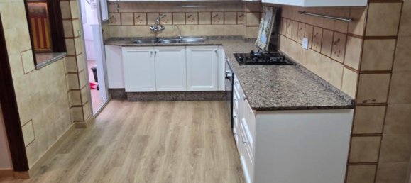 4 bedrooms Apartment in Valencia, Spain No. 165242 8