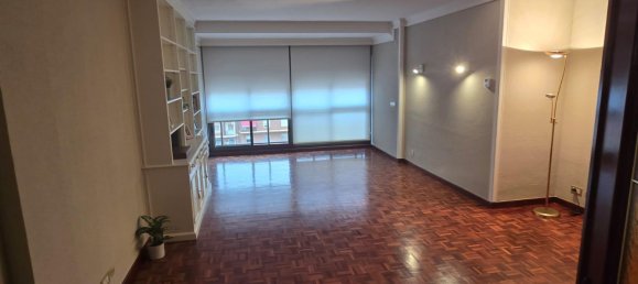 4 bedrooms Apartment in Valencia, Spain No. 165242 2