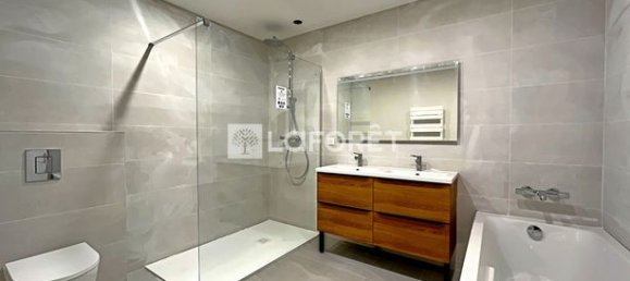 5 bedrooms House in Ain, France No. 311703 7