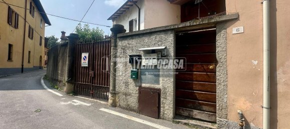 Studio in Merate, Italy No. 1786 16