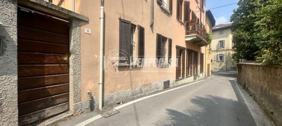 Studio in Merate, Italy No. 1786 17